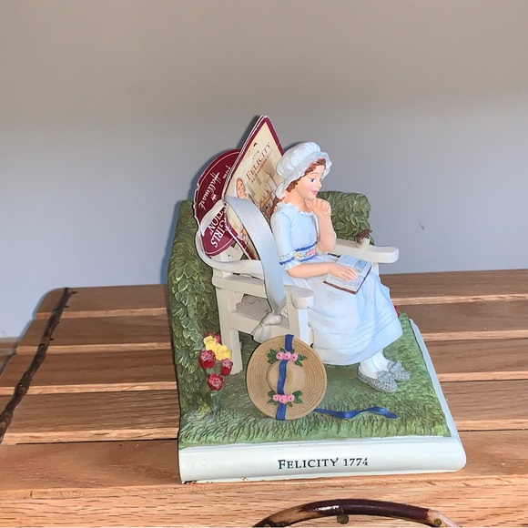 Vintage American Girl 1774 Felicity hallmark collection single bookend figurine - Picture 2 of 14